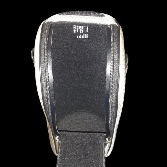 Unused Canon LZ1326 Lens Case for EF 70-200/2.8L IS II & 100-400/4.5-5.6L - Picture 3 of 9